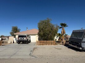 1286 Arctic Ave in Salton City, CA - Building Photo