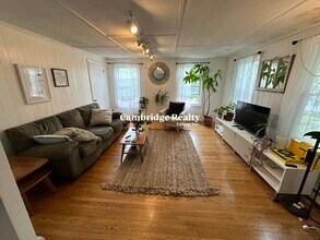 16 Tremont St, Unit 2 in Cambridge, MA - Building Photo - Building Photo