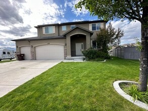 4129 Berkshire Ln in Eagle Mountain, UT - Building Photo - Building Photo