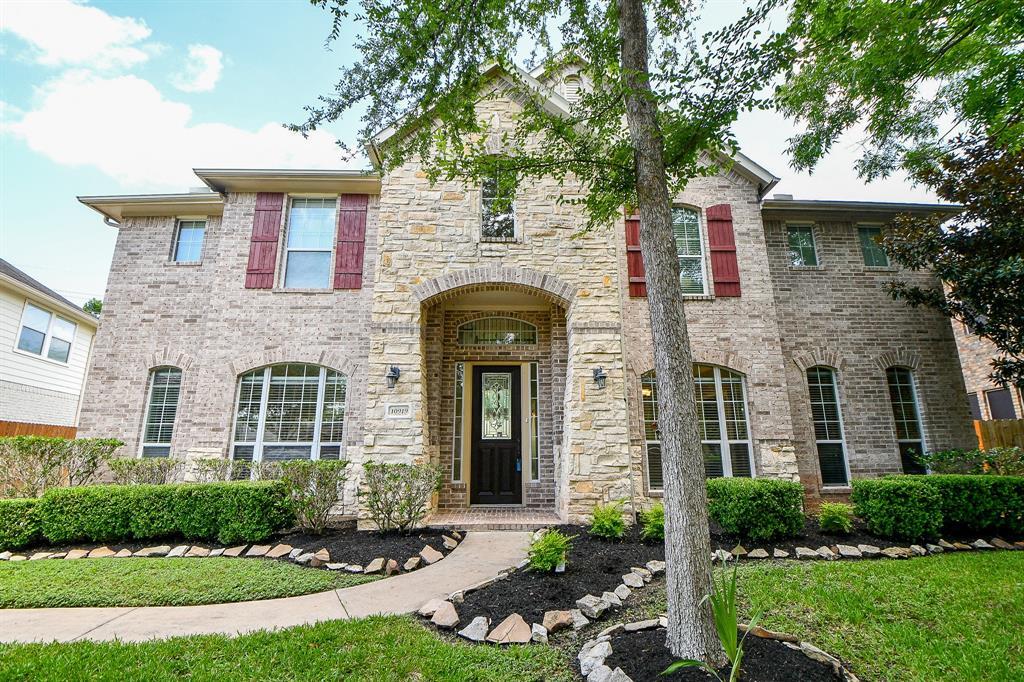 10919 Cornwall Ln in Missouri City, TX - Building Photo