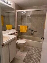 133 Lake Pine Cir in Greenacres, FL - Building Photo - Building Photo