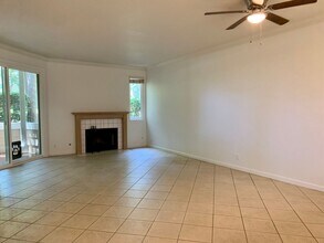 19351 Sunray Ln in Huntington Beach, CA - Building Photo - Building Photo