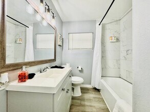 2402 Kiwanis Ave in Lakeland, FL - Building Photo - Building Photo