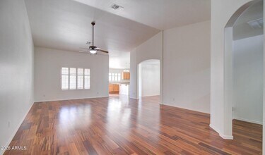 9271 W Sunnyslope Ln in Peoria, AZ - Building Photo - Building Photo