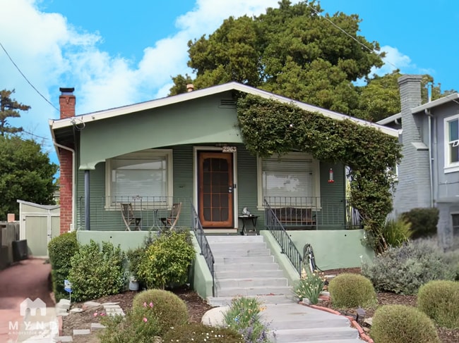 property at 2963 Morcom Ave
