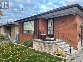 67 Hart Ave in Toronto, ON - Building Photo