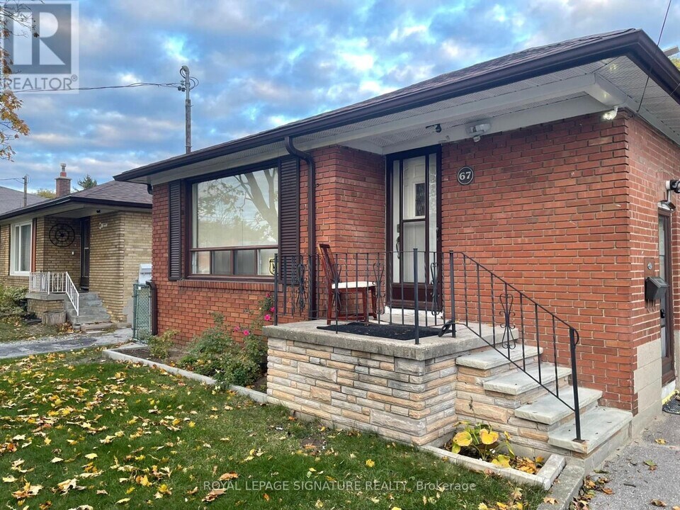 67 Hart Ave in Toronto, ON - Building Photo