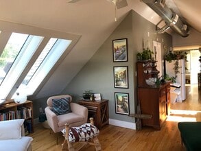 2465 E 124th St, Unit #3 in Cleveland, OH - Building Photo - Building Photo