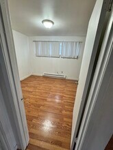 8306 Wabash Ave S, Unit Wabash in Seattle, WA - Foto de edificio - Building Photo