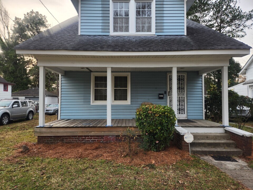 2637 Ballentine Blvd in Norfolk, VA - Building Photo