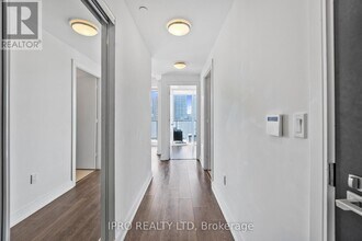 89-2489 McGill St in Toronto, ON - Building Photo - Building Photo