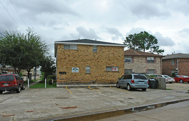 3121 Kent Ave in Metairie, LA - Foto de edificio - Building Photo