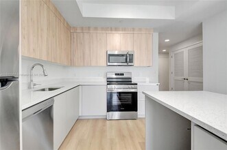 1715 N Dixie Hwy, Unit 2207 in Lake Worth Beach, FL - Building Photo - Building Photo