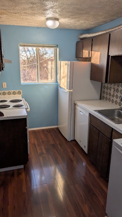 12021 E Mansfield Ave in Spokane Valley, WA - Building Photo