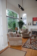 20522 NE 23rd Ct in Sammamish, WA - Building Photo - Building Photo