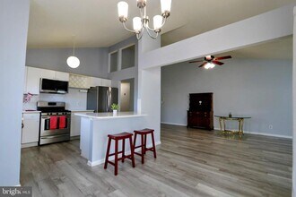 505 Regency Pl in Trenton, NJ - Building Photo - Building Photo