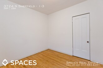 3724 N Sheffield Ave-Unit -1-3 in Chicago, IL - Foto de edificio - Building Photo