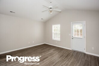 1013 Valley Ridge Rd in Charlotte, NC - Building Photo - Building Photo
