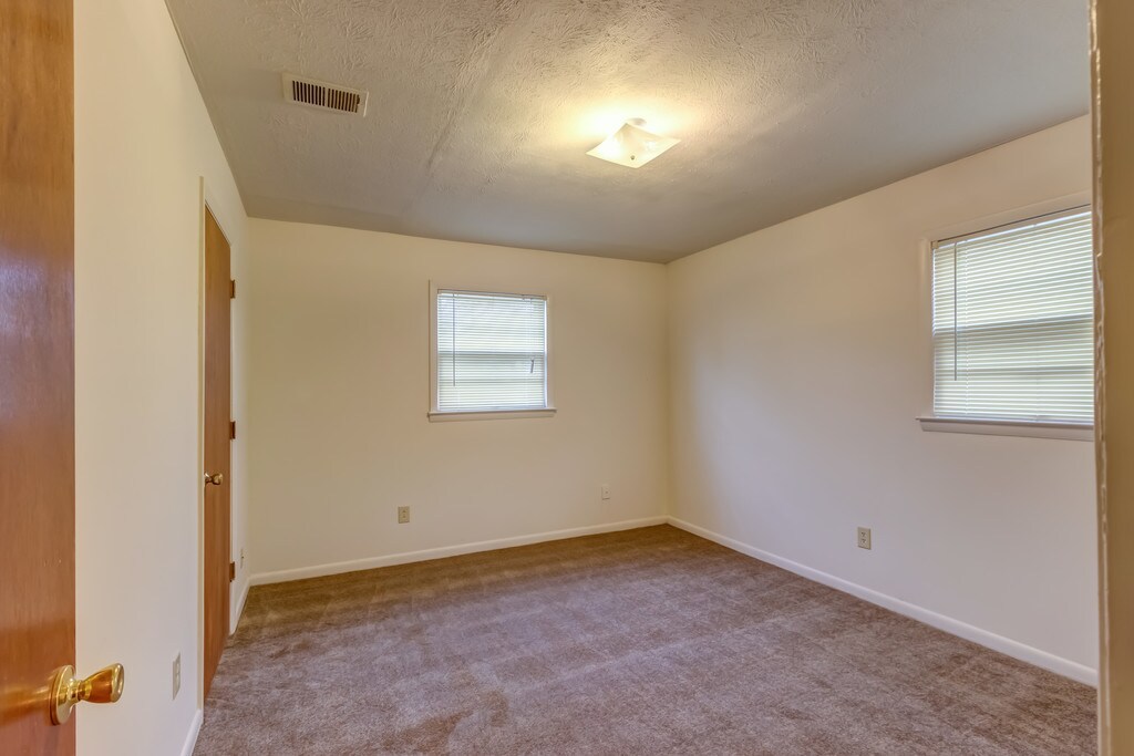 Brookstone Apts PreLeasing For 2023 Lexington, KY Apartments