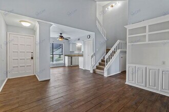 2101 Park Willow Ln in Arlington, TX - Building Photo - Building Photo