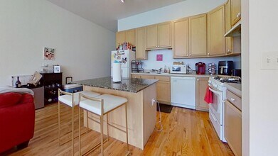 2755 N Lincoln Ave in Chicago, IL - Building Photo - Building Photo