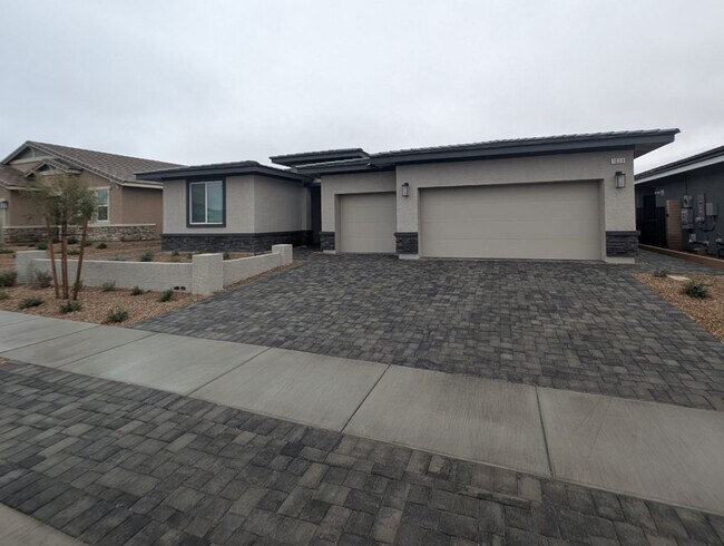 property at 1039 Forest Falcon Dr