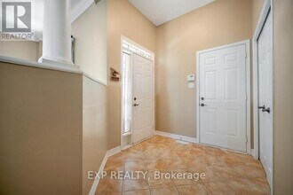 1672 Frenette St in Ottawa, ON - Building Photo - Building Photo