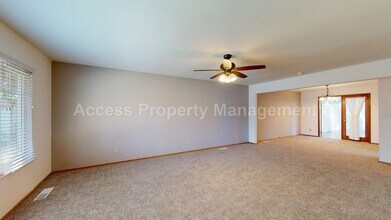 3355 San Fernando Ct in Merced, CA - Building Photo - Building Photo