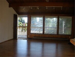 3717 Lincoln Way in Lynnwood, WA - Building Photo - Building Photo