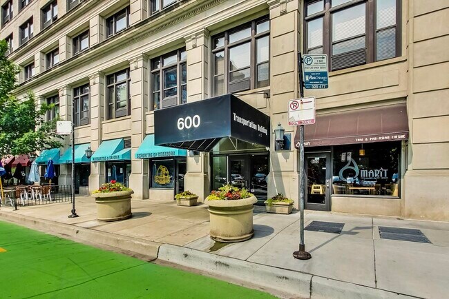600 S Dearborn St in Chicago, IL - Building Photo - Building Photo