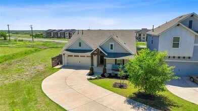 8025 Beacon Knob Way in Austin, TX - Building Photo - Building Photo