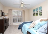 Champion Oaks photo'