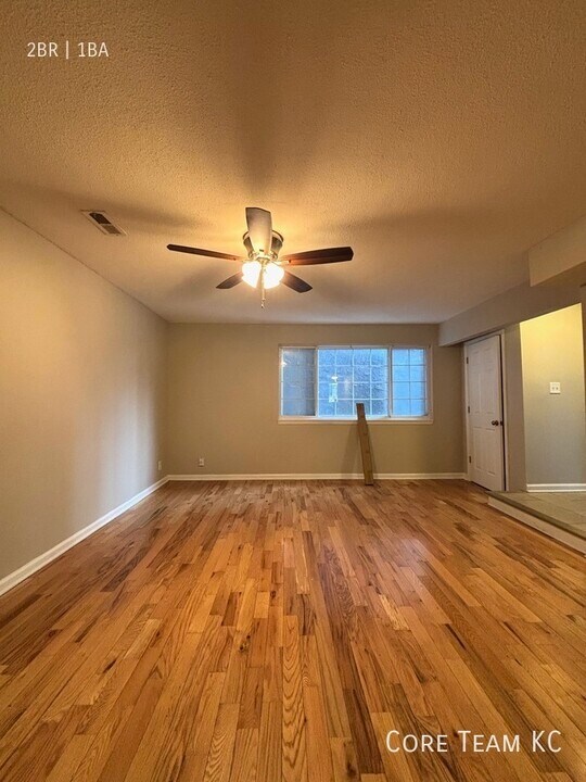 3647 Warwick Blvd in Kansas City, MO - Building Photo