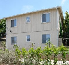 11266 Venice Blvd in Culver City, CA - Building Photo - Building Photo