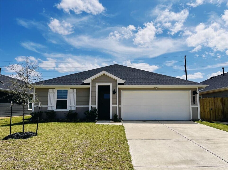 3231 Langley Bnd Ln in Fulshear, TX - Building Photo