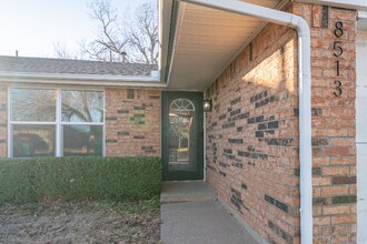 8513 Wakefield Dr in Oklahoma City, OK - Building Photo - Building Photo