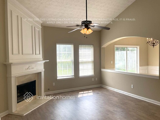 2023 Dartmoth Way in Villa Rica, GA - Building Photo - Building Photo