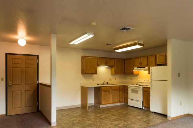 Ivy Apartments in Humboldt, IA - Building Photo - Interior Photo