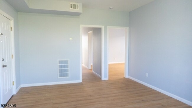 417 S 14th St, Unit 3 in Newark, NJ - Building Photo - Building Photo