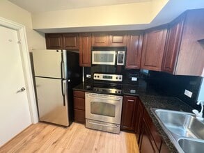 39 Foxcroft Rd in Naperville, IL - Building Photo - Building Photo