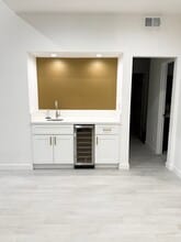 20746 Schoenborn St in Los Angeles, CA - Building Photo - Building Photo