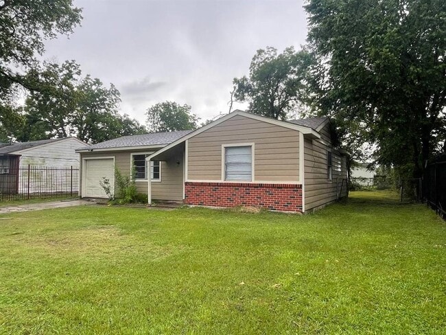 4827 Bethany Ln in Houston, TX - Building Photo - Building Photo