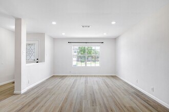 8802 Summer Trl St in San Antonio, TX - Building Photo - Building Photo