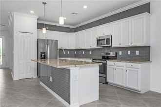 19512 Deming Ln in Estero, FL - Building Photo - Building Photo