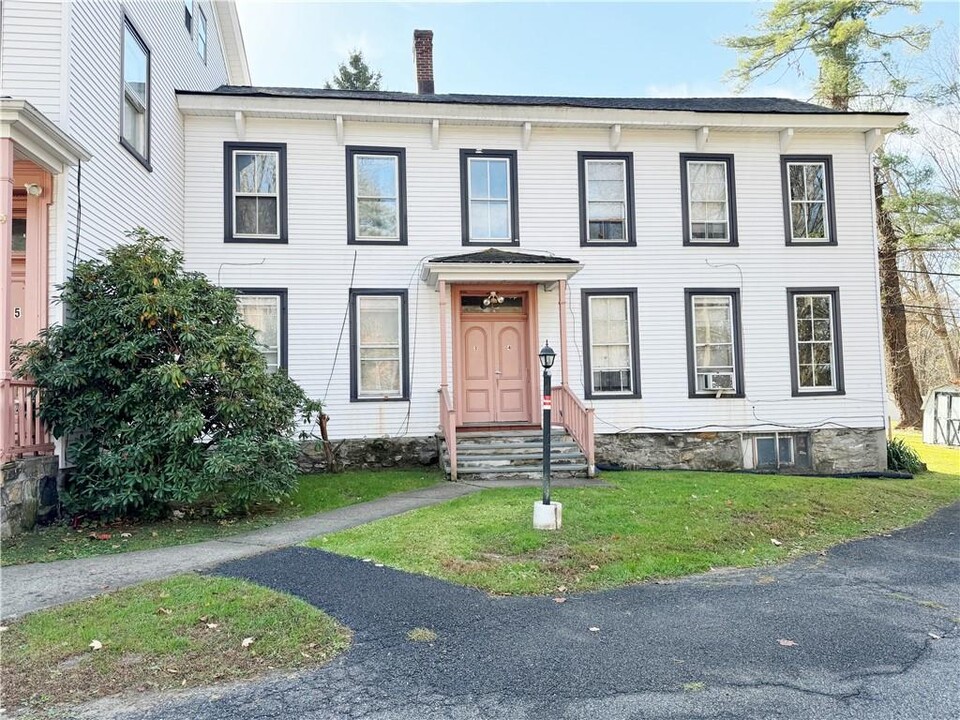 183 Gleneida Ridge Rd-Unit -3 in Carmel, NY - Building Photo