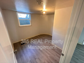 1227 12th Ave in Greeley, CO - Building Photo - Building Photo