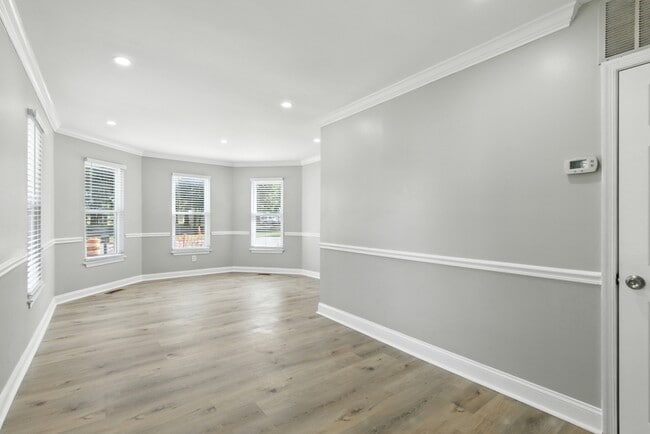 3220 N Rolling Rd in Windsor Mill, MD - Building Photo - Building Photo
