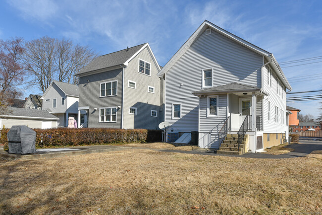 364 Reef Rd in Fairfield, CT - Building Photo - Building Photo