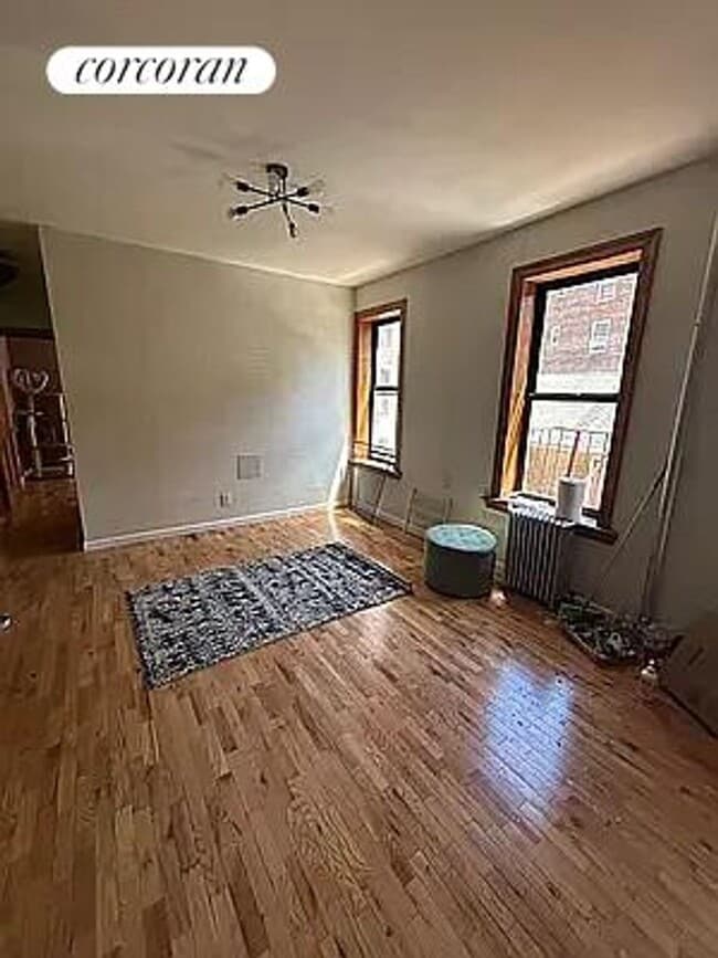 2010 Ocean Ave