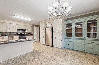 7700 Lee Station Rd in New Iberia, LA - Building Photo - Building Photo